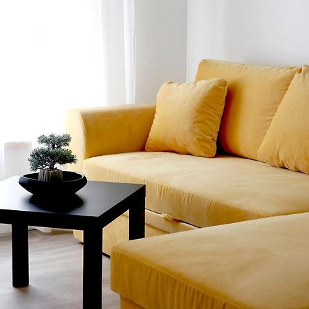 Minimalist Studio Old Town Apartments By Hostlovers คอนัส ภายนอก รูปภาพ