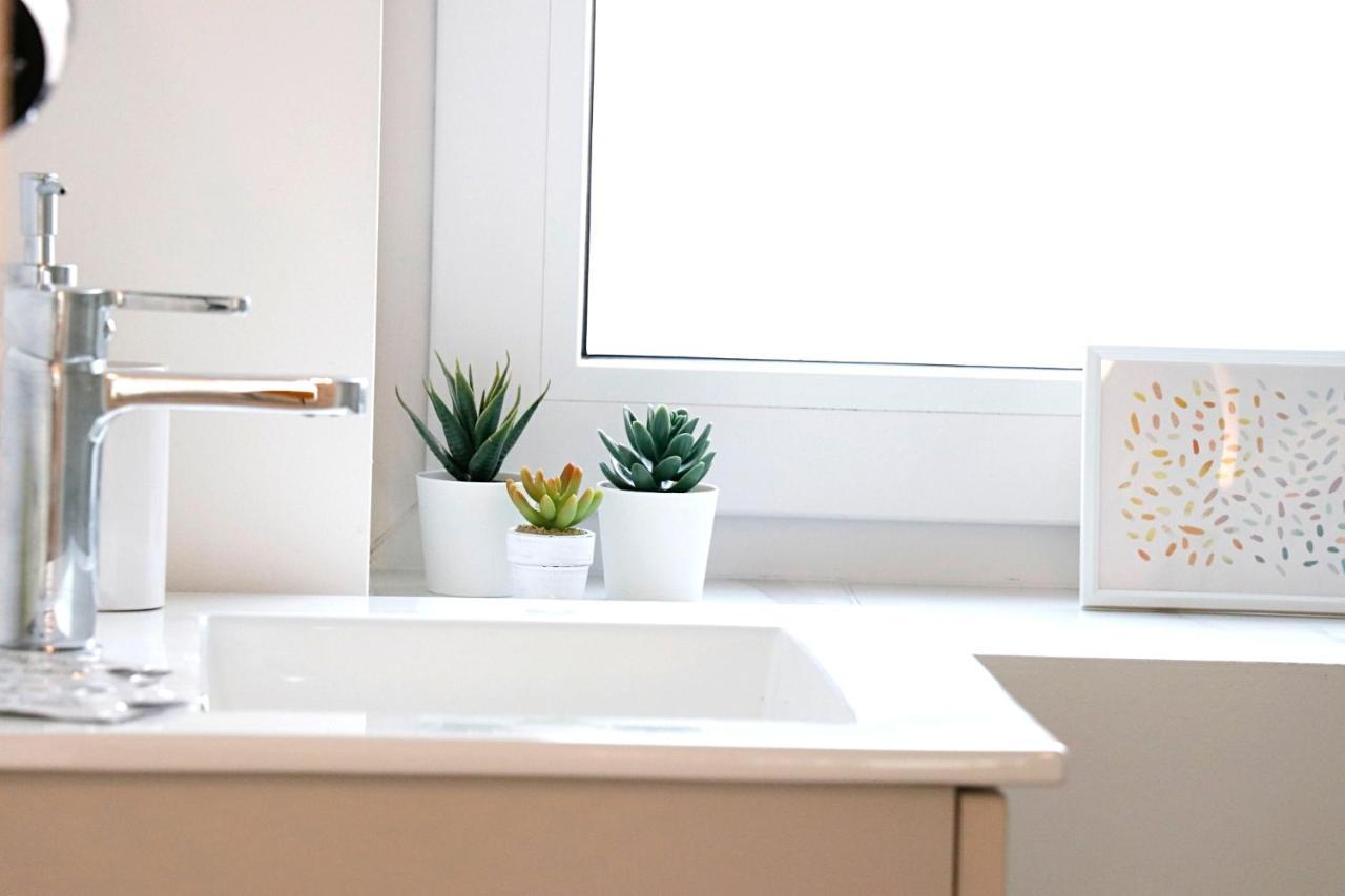 Minimalist Studio Old Town Apartments By Hostlovers คอนัส ภายนอก รูปภาพ